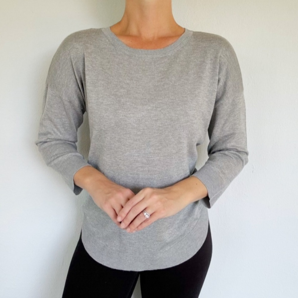 Cable & Gauge silver gray crop sleeve crewneck sweater top size large